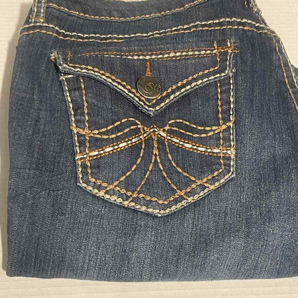 TWENTYONE BLACK BY RUE 21 DARK‎ WASH SIZE 13/14R - Picture 7 of 10